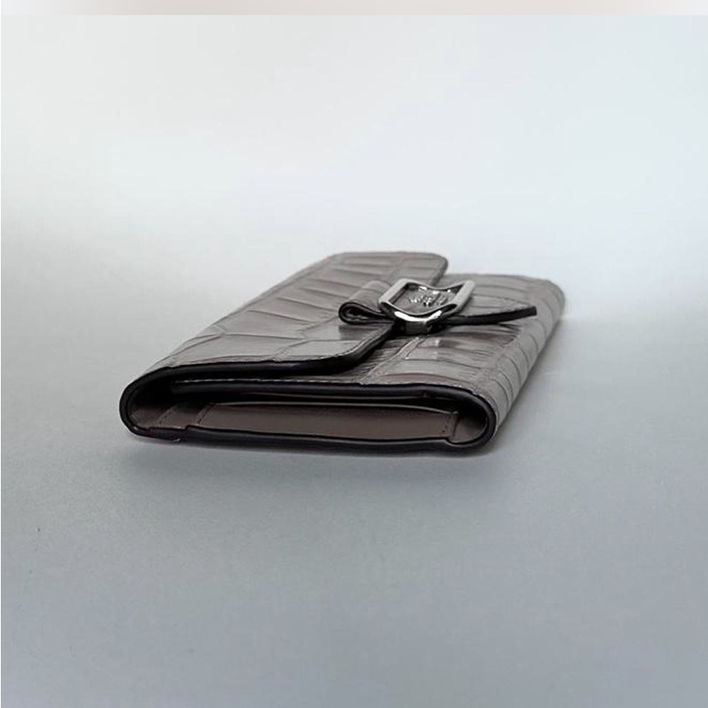 Coach Morgan Slim Wallet - Picture 3 of 4